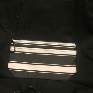Thirty one  brand new Thermal pouch